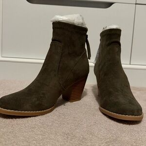 Dolce Vita Olive Heeled Boots
